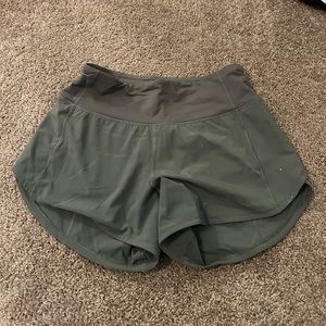 Lululemon Speed Up High-Rise Lined Short 4’, Size 2